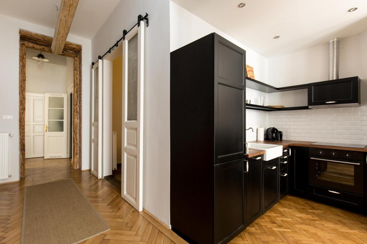 King Rustik & Central Apartment 布达佩斯 外观 照片
